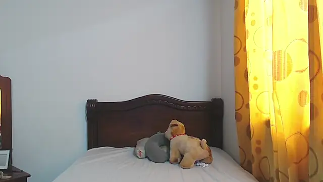 StormiHills online show from November 16, 2025, 6:24 pm