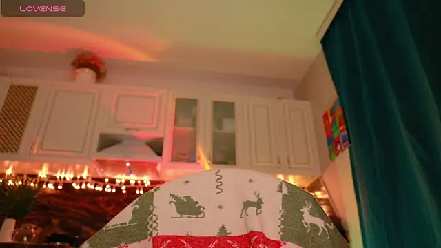 art Jane online show from December 4, 2024, 2:31 am