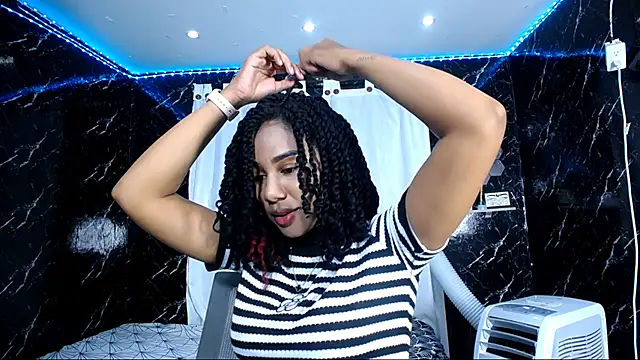 Hillary queen online show from September 26, 2025, 1:15 pm