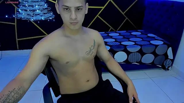 JANER 03 online show from December 19, 2024, 3:52 pm