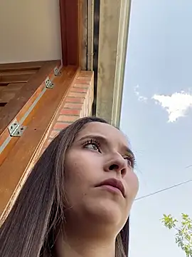 Penelope-Hot online show from January 22, 2025, 9:21 pm