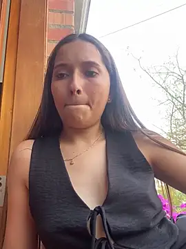 Penelope-Hot online show from March 2, 2025, 9:22 pm