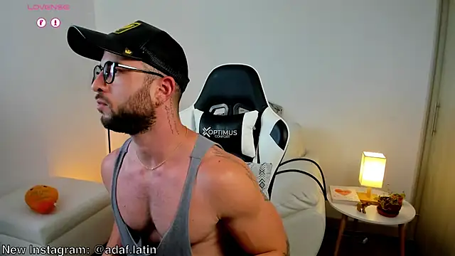 dafboy1 online show from April 19, 2026, 10:12 pm