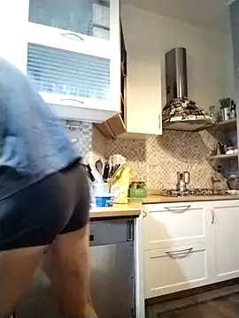 Frabox65 online show from October 3, 2025, 5:04 am