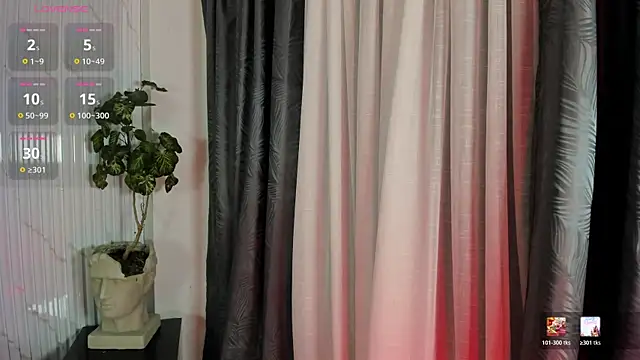 ailynBlaze online show from April 10, 2026, 7:02 am