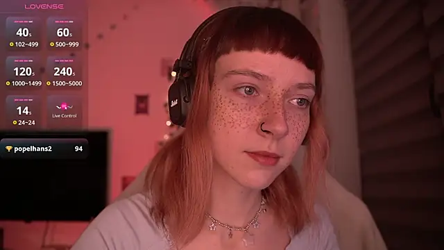 juliapie online show from December 11, 2024, 1:26 am