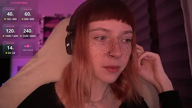 juliapie online show from December 20, 2024, 3:36 am