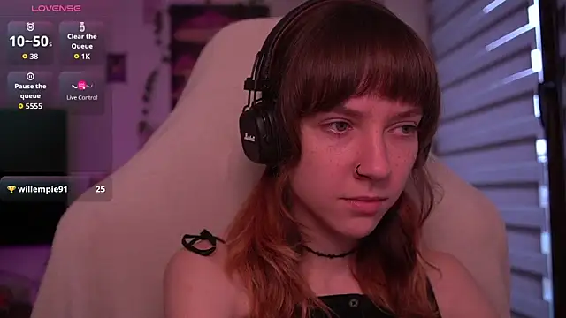 juliapie online show from October 11, 2025, 7:29 am