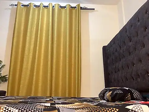 Sugarr   online show from March 18, 2025, 7:42 pm