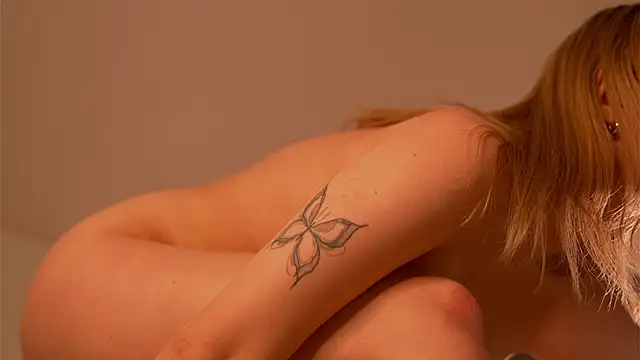 april blush online show from February 26, 2025, 3:19 pm