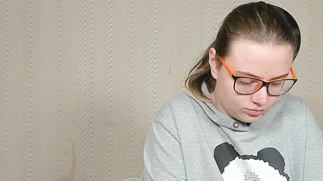 Snapshot of Seductive_She_Wolf chatting on February 5, 2026, 3:49 pm Seductive She Wolf online show from February 5, 2026, 3:49 pm