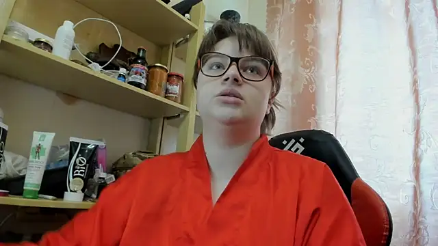 Snapshot of Seductive_She_Wolf chatting on May 16, 2026, 7:27 am Seductive She Wolf online show from May 16, 2026, 7:27 am