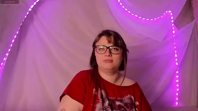 Snapshot of Seductive_She_Wolf chatting on May 23, 2026, 9:02 am Seductive She Wolf online show from May 23, 2026, 9:02 am