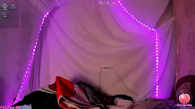 Snapshot of Seductive_She_Wolf chatting on May 29, 2026, 2:59 pm Seductive She Wolf online show from May 29, 2026, 2:59 pm