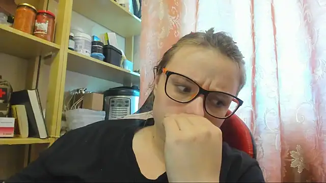Snapshot of Seductive_She_Wolf chatting on June 3, 2026, 2:58 am Seductive She Wolf online show from June 3, 2026, 2:58 am