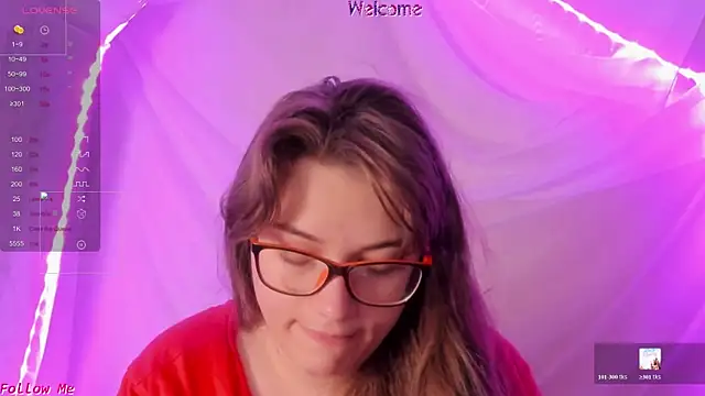 Snapshot of Seductive_She_Wolf chatting on June 7, 2026, 7:45 am Seductive She Wolf online show from June 7, 2026, 7:45 am