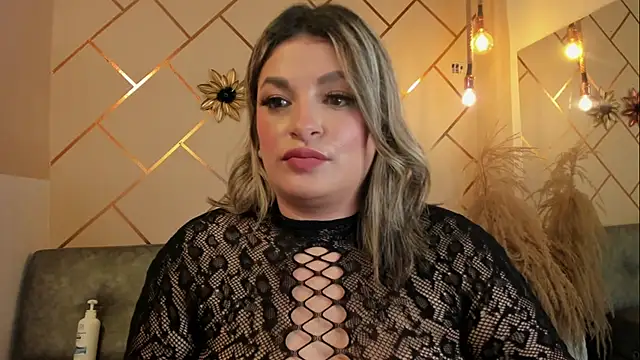 marianeporter   online show from November 13, 2025, 2:21 am