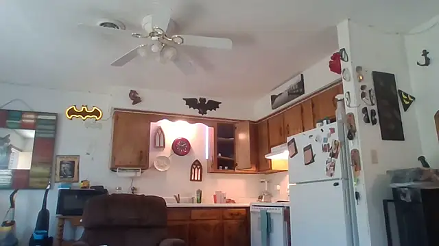 Sluttycouple2408 online show from October 9, 2025, 6:50 pm