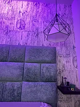 AbyThompson online show from March 19, 2025, 7:49 pm