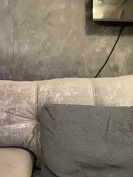 AbyThompson online show from March 21, 2025, 3:33 am