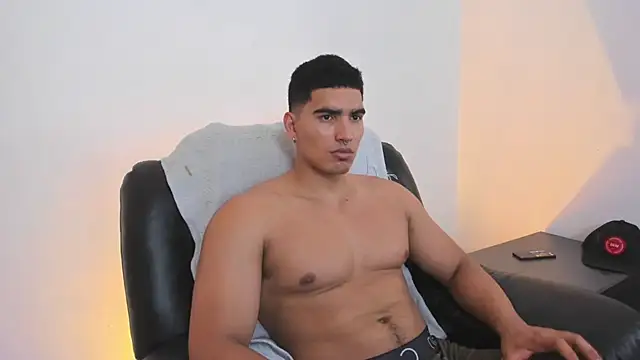 JamesGraay online show from March 18, 2025, 5:53 pm