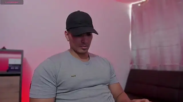 JamesGraay online show from October 8, 2025, 7:11 pm