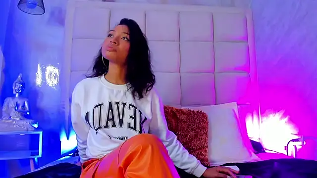 andymiller  online show from December 4, 2025, 1:09 pm