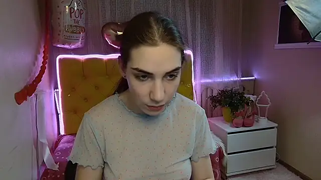 NikaStark  online show from March 4, 2025, 7:32 pm