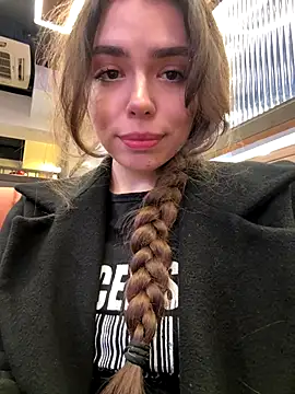 pantyless online show from September 30, 2025, 8:14 pm