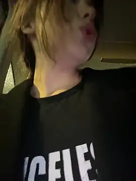 pantyless online show from October 23, 2025, 11:03 pm