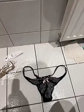 Snapshot of Michaela1222 chatting on February 8, 2026, 7:06 pm Michaela1222 online show from February 8, 2026, 7:06 pm