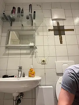 Michaela1222 online show from April 19, 2026, 6:43 pm