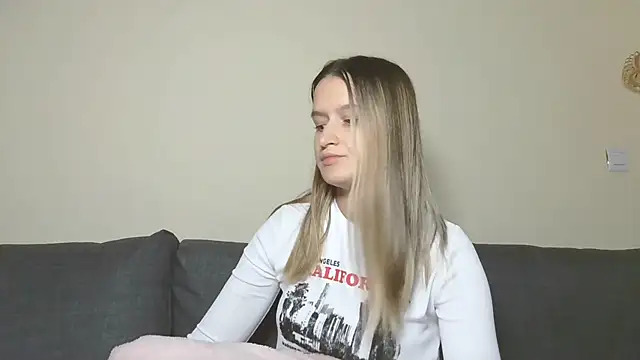 Submissive love online show from December 21, 2024, 8:00 pm