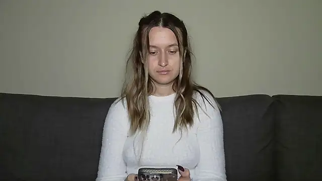 Submissive love online show from March 9, 2025, 8:42 pm