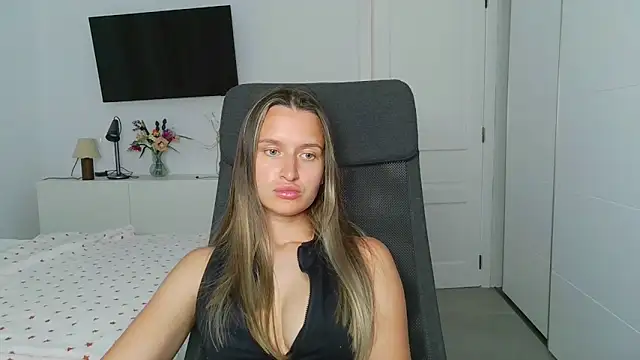 Submissive love online show from October 28, 2025, 10:45 pm