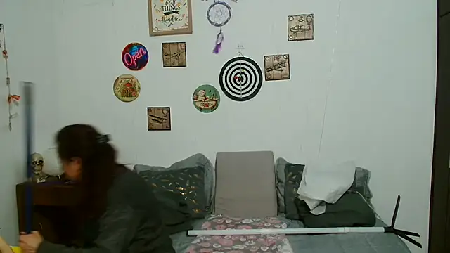 catalinamommyx online show from April 3, 2026, 1:58 am