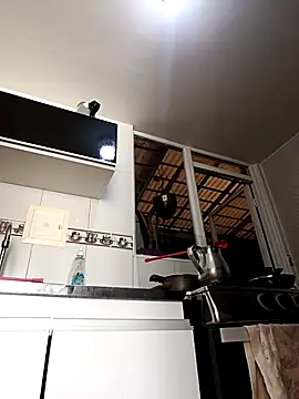 Snapshot of Bonny_Klote chatting on February 27, 2026, 1:44 pm Bonny Klote online show from February 27, 2026, 1:44 pm