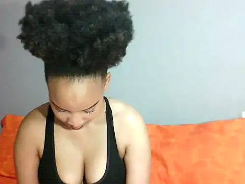 SmallSlut5 online show from November 9, 2025, 2:04 pm