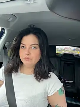 Snapshot of NaomiSquirts chatting on February 12, 2025, 12:44 pm NaomiSquirts online show from February 12, 2025, 12:44 pm