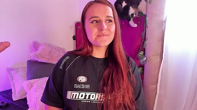 Snapshot of evy_orange1 chatting on January 28, 2025, 8:47 pm evy orange1 online show from January 28, 2025, 8:47 pm