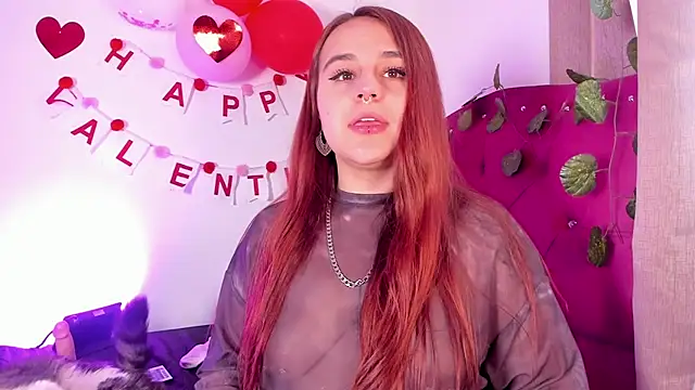 Snapshot of evy_orange1 chatting on February 6, 2025, 3:41 pm evy orange1 online show from February 6, 2025, 3:41 pm