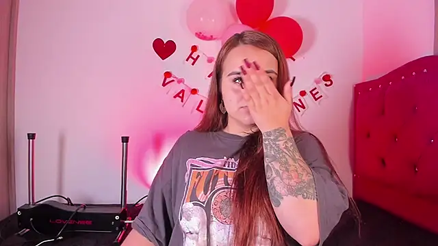 Snapshot of evy_orange1 chatting on February 12, 2025, 4:44 pm evy orange1 online show from February 12, 2025, 4:44 pm