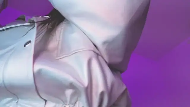 Snapshot of evy_orange1 chatting on October 11, 2025, 1:05 am evy orange1 online show from October 11, 2025, 1:05 am