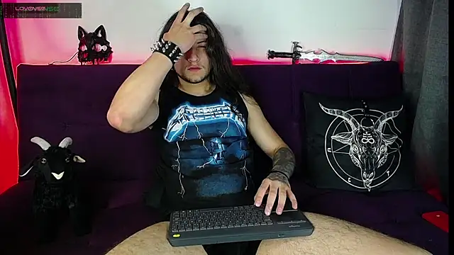 blckwolf 6 online show from February 3, 2025, 9:07 pm