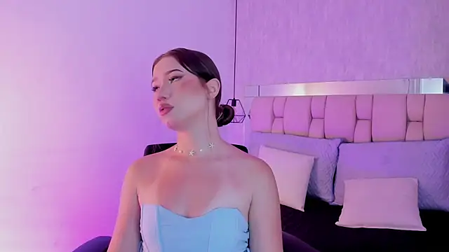 Roxie-Summers11 online show from January 5, 2025, 4:14 am