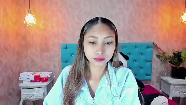 MadelineDoll online show from September 29, 2025, 1:49 pm