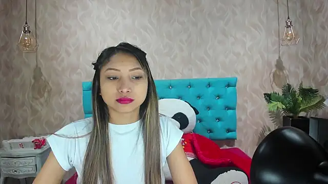 MadelineDoll online show from February 13, 2026, 2:35 pm