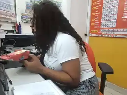 Ivon-09 online show from February 2, 2025, 6:42 pm