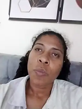 Ivon-09 online show from February 17, 2025, 2:53 am