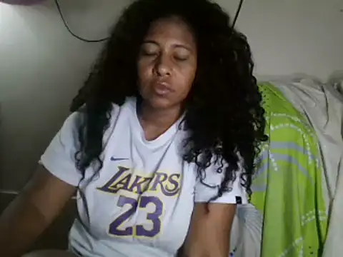 Ivon-09 online show from March 20, 2025, 1:37 pm